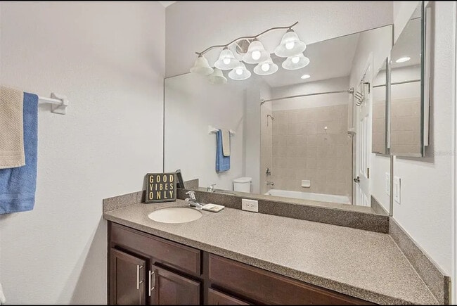 Building Photo - 8228 Villa Grande Ct