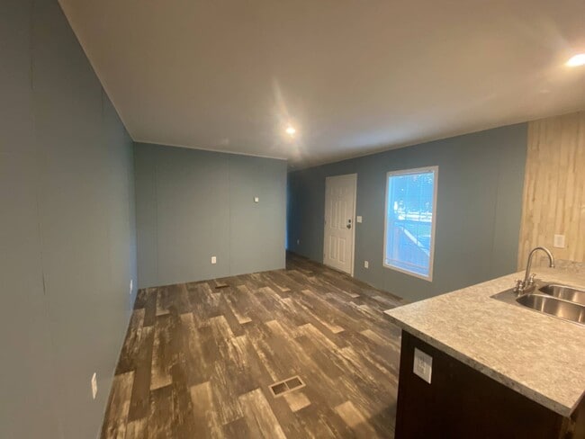 Primary Photo - 3212 Plateau Dr