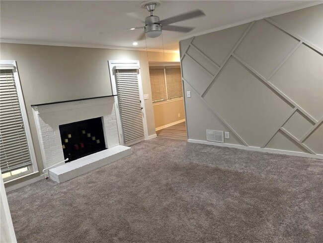 Building Photo - 4886 Candlewood Ln