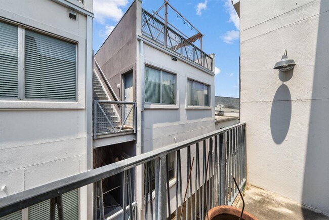 Building Photo - 4801 S Congress Ave