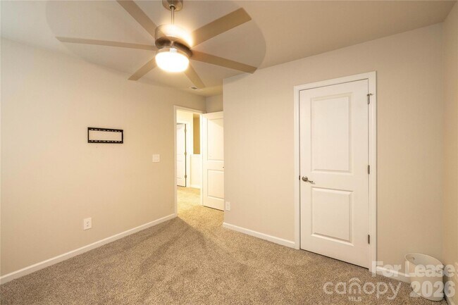 Building Photo - 309 Fairchild Wy