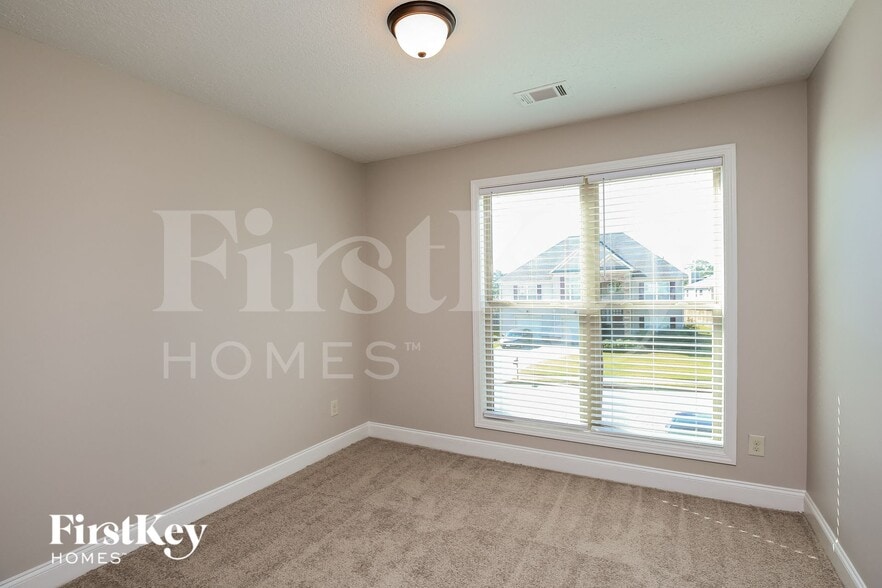 Building Photo - 1666 Dillard Way