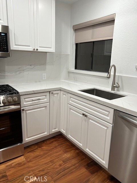 Building Photo - 2601 S Broadmoor Dr