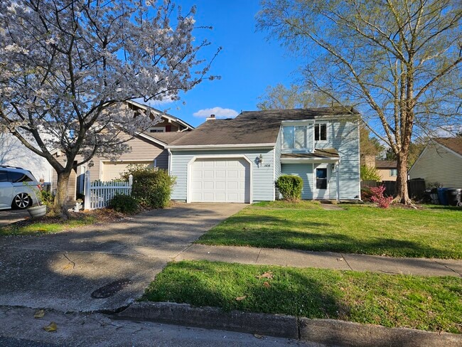Primary Photo - 1658 Dylan Dr