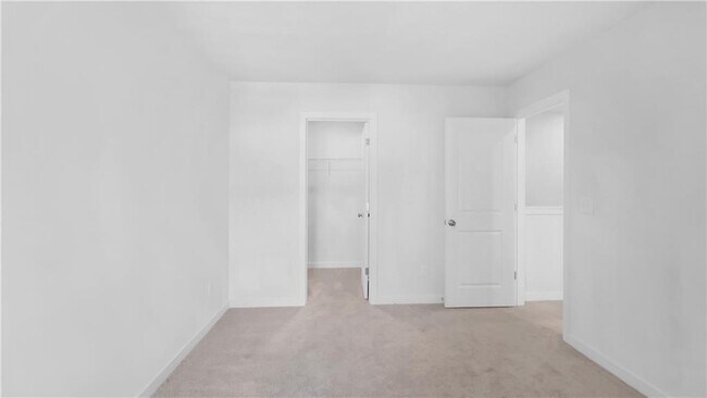 Building Photo - 2030 Underwood Dr