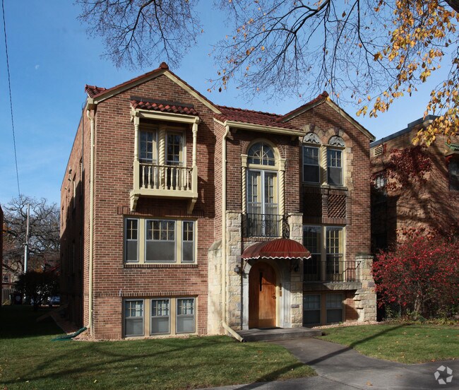 Primary Photo - 3538 Fremont Ave S