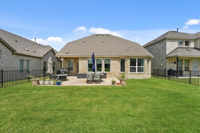 Building Photo - 3217 Flowering Peach Dr.