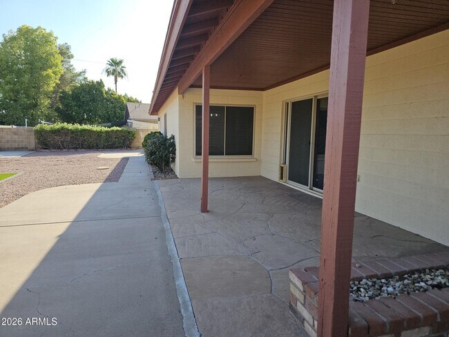 Building Photo - 3337 W Kristal Way