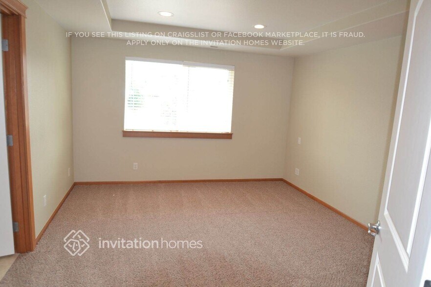 Building Photo - 13824 172nd Pl E