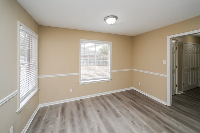 Building Photo - 8328 Branchwood Ln