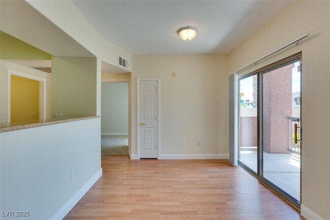 Building Photo - 8000 W Badura Ave