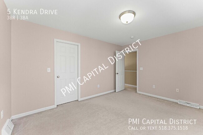 Building Photo - 5 Kendra Dr