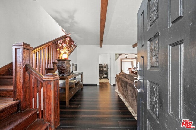 Building Photo - 5732 6th Ave