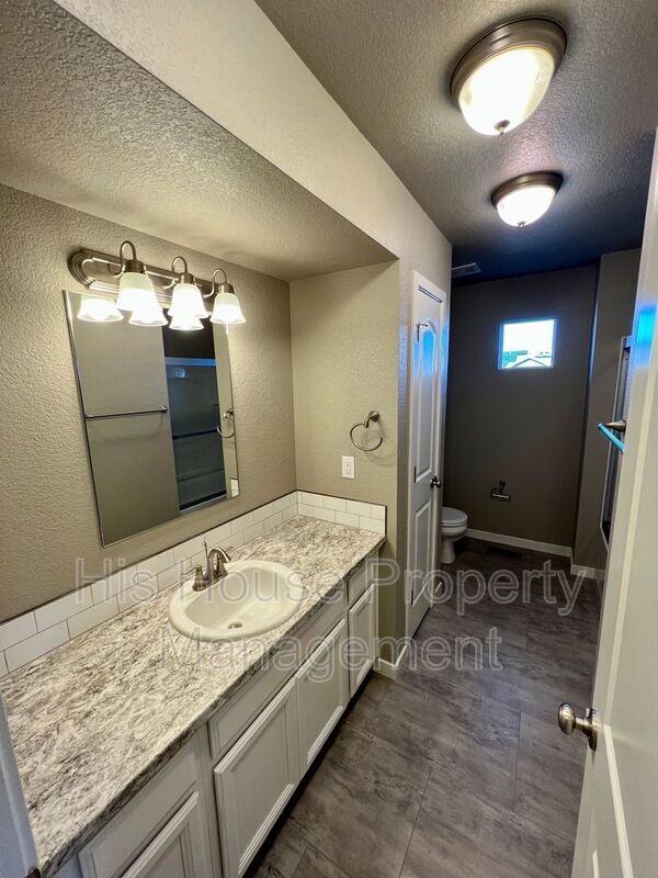 Building Photo - 3218 San Carlo Ave