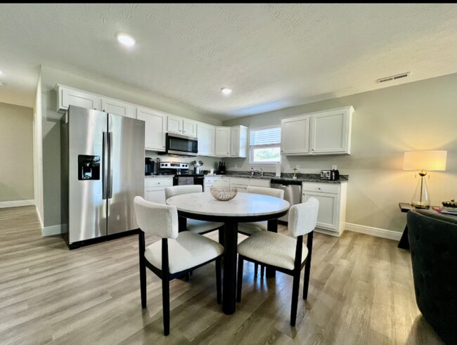 Building Photo - Brand New Equestrian getaway in Wilmington, Ohio