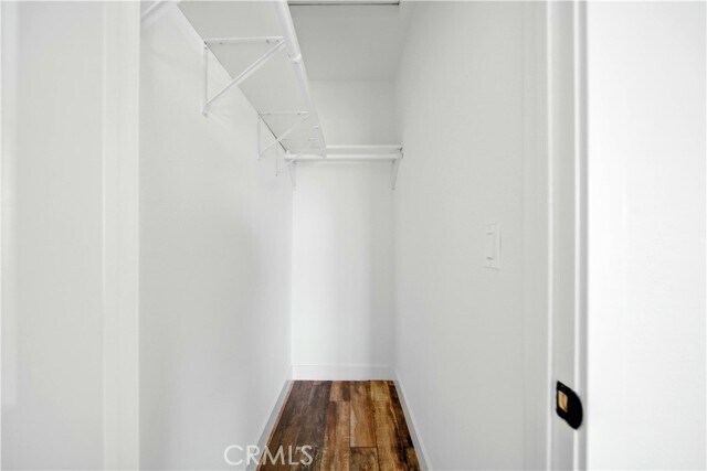 Building Photo - 523 W 78th St