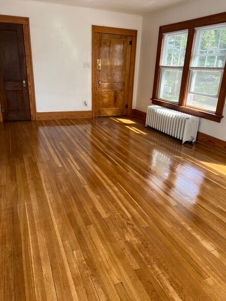 Building Photo - 560 29th St