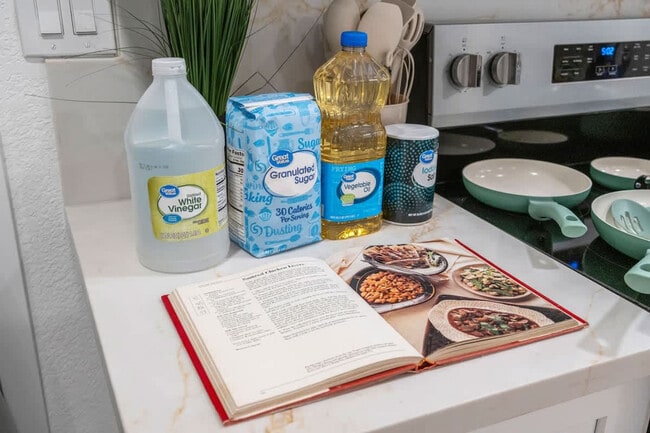 Building Photo - 5048 Bluff Pl