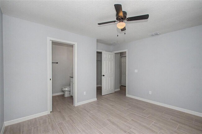 Building Photo - 5783 NW 11th Pl