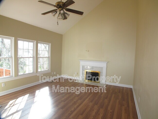 Building Photo - 6532 Outerbridge Lane