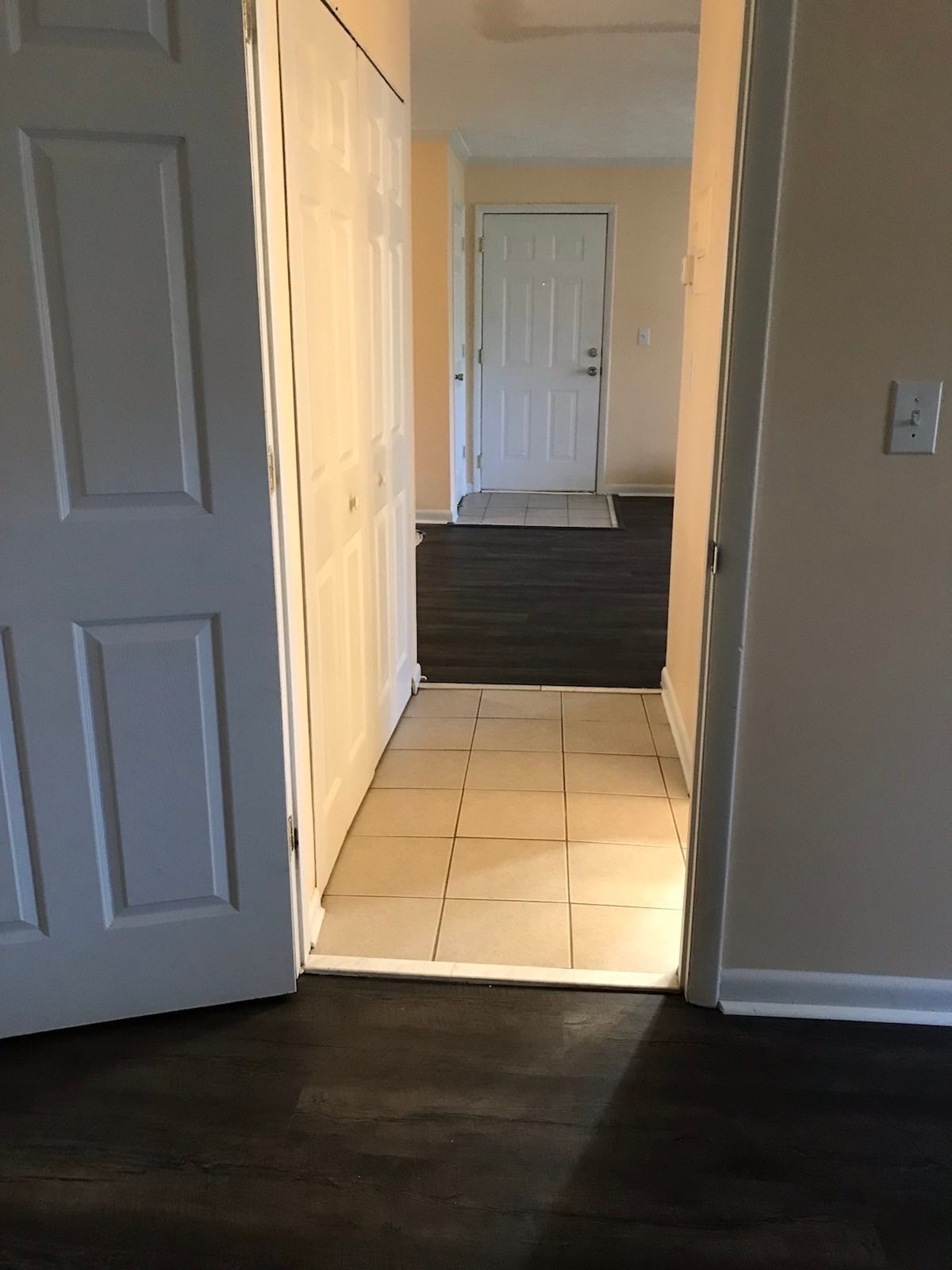 Bedroom hallway - 1150 Collier Rd NW