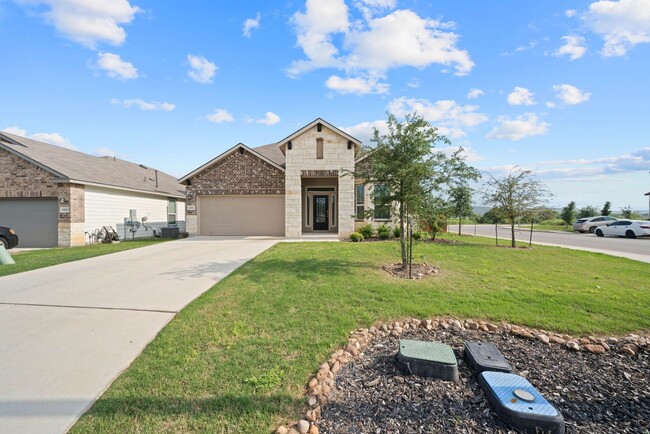 Primary Photo - 4 Bedroom 3 Bathroom located in Copper Can...