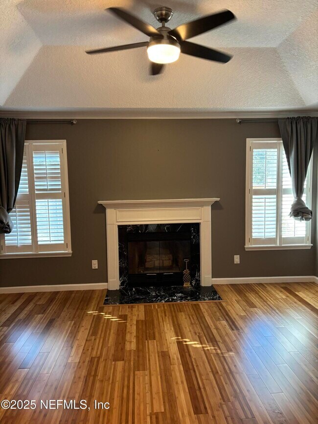 Building Photo - 651 Selva Lakes Cir