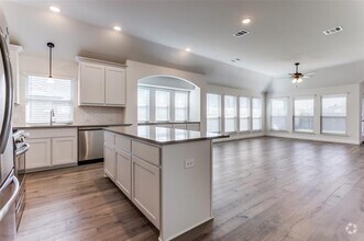 Building Photo - 5409 Pooley Ln