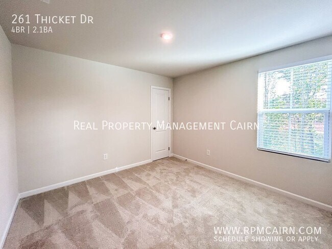 Building Photo - 261 Thicket Dr