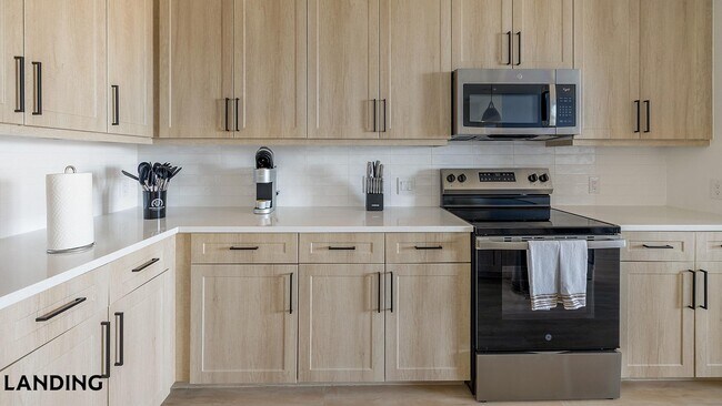 Building Photo - 108 N US Hwy 377