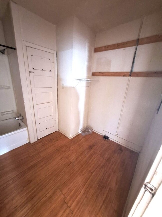 Building Photo - Cute home in Baird