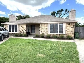 Building Photo - 6616 Laura Ann Ct