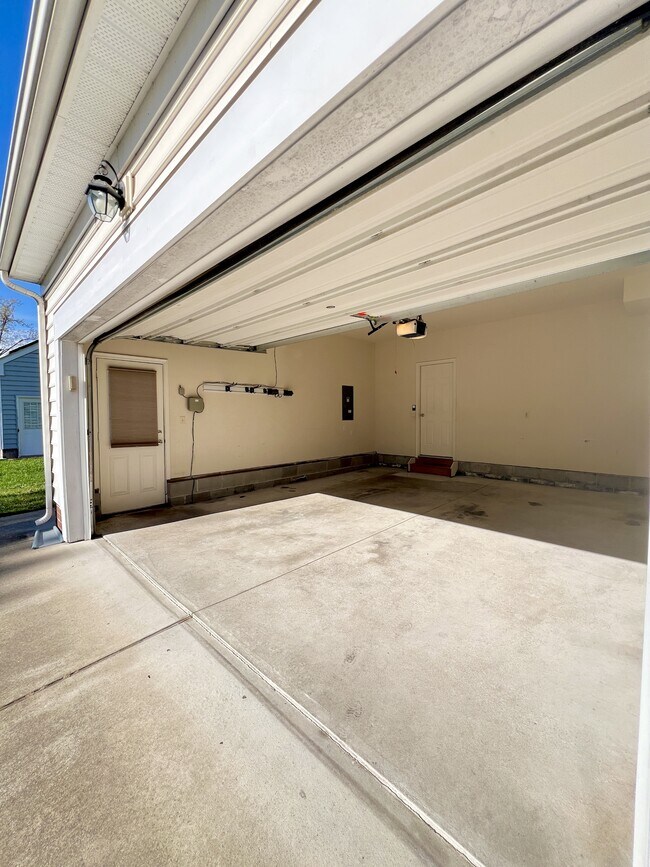 Building Photo - 109 Zebulon Ct