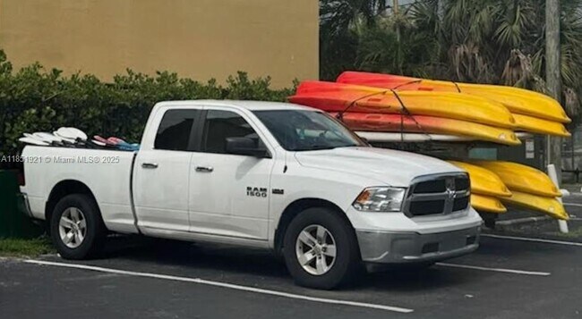 Building Photo - 2425 NE 135th St