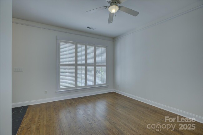Building Photo - 11330 Deer Ridge Ln