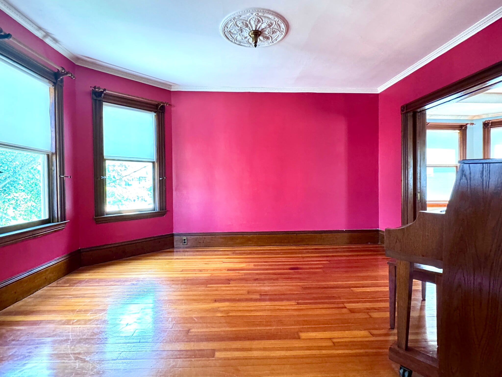 Living room - 104 Hancock St