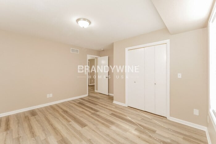 Building Photo - 800 S Butler Dr