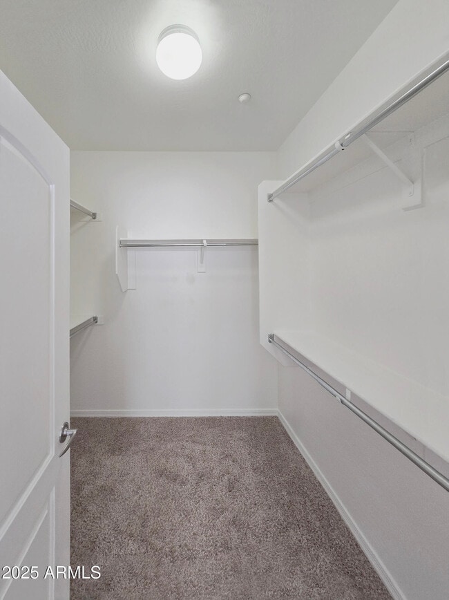 Building Photo - 9010 W Eagle Talon Dr