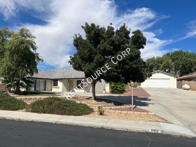 Primary Photo - 3 Bedroom Home For Rent in Yermo Calico La...