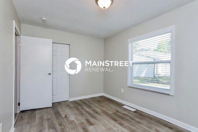 Building Photo - 3 Bedroom Pet-Friendly Home in ST PETERS, MO with Main Street Renewal