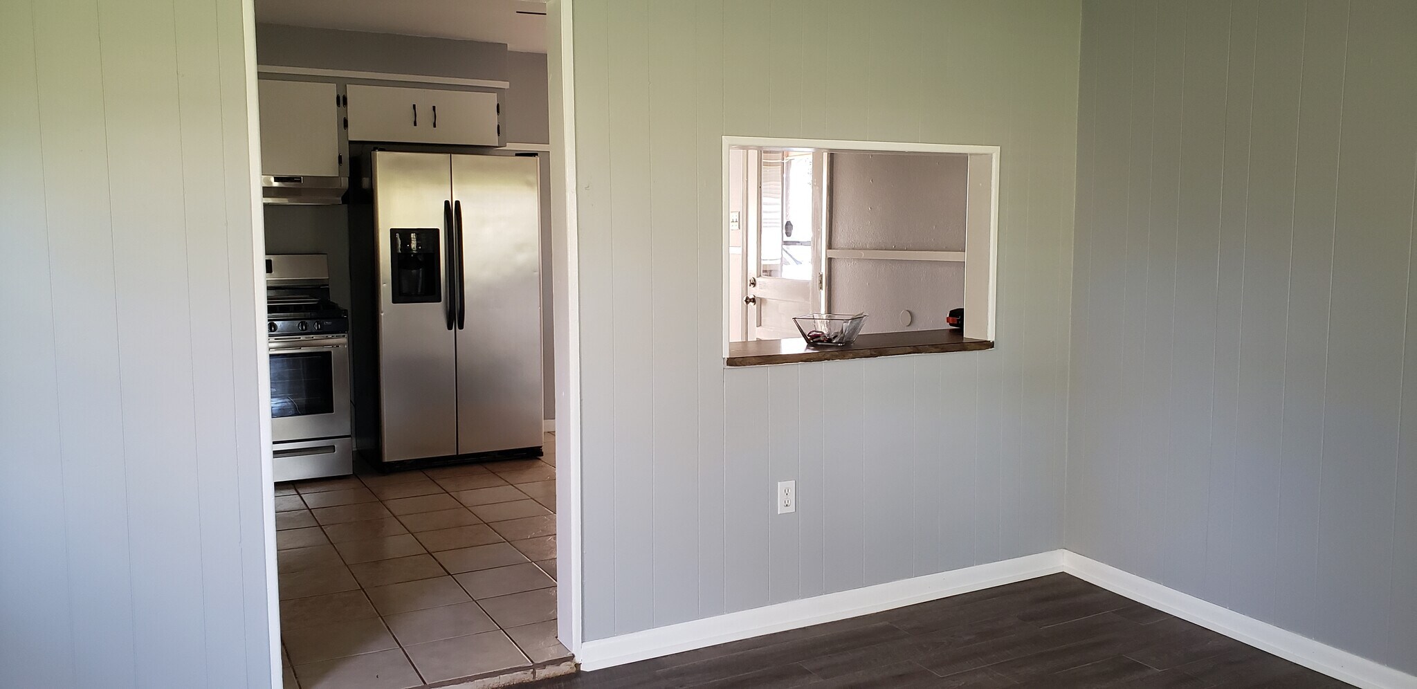 Den - 4108 Parkway Dr