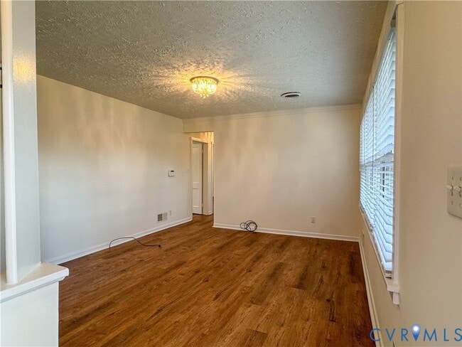 Building Photo - 3305 Luray St