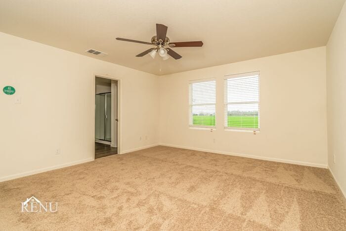 Building Photo - 551 London Dr