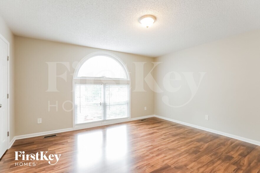 Building Photo - 1105 NW 66th Terrace