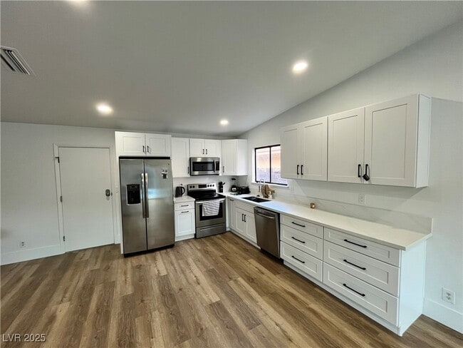 Building Photo - 6191 Bullion Blvd
