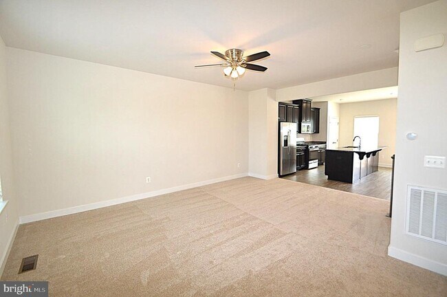 Building Photo - 11328 Willow Green Cir