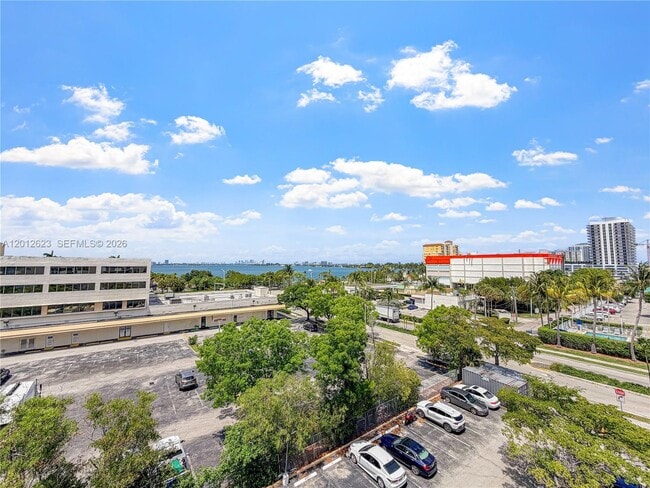 Building Photo - 1455 N Treasure Dr