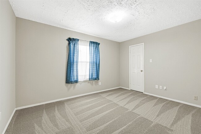 Building Photo - 3510 Honey Creek Dr