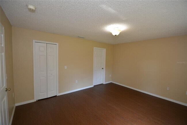 Building Photo - 85 Red Mill Dr