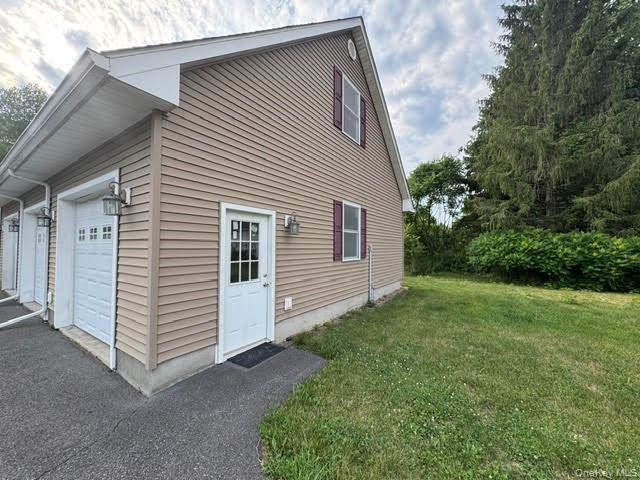 Building Photo - 43 S Ohioville Rd